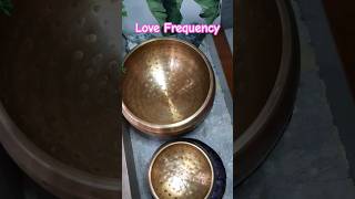 Love Frequency shots singingbowlhealing soundbowlhealing singingbowlsoundtherapy love [upl. by Thagard580]