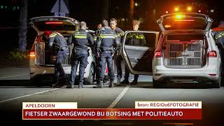 Fietser zwaargewond bij botsing met politieauto [upl. by Danyelle990]