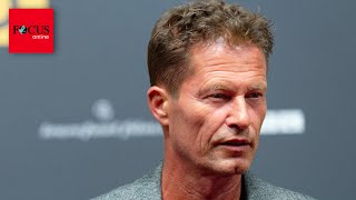 Til Schweiger ätzt gegen KlimaKleber  und Robert Habeck [upl. by Acirederf]