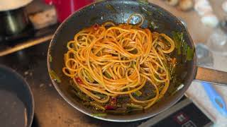 Substitute chives for garlic  Spaghetti al Pomodoro [upl. by Acirne]