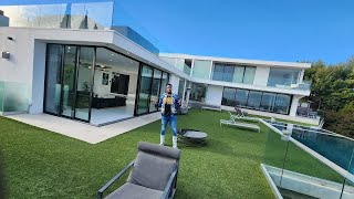 Romario Facey house shopping [upl. by Enomsed]