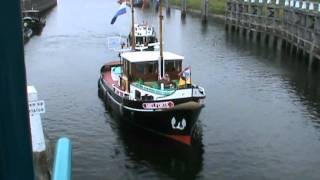 Oude sleepboten wilhelminasluis andel prewar Tugs in dutch lock [upl. by Lian]