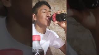 peruano tomando coca cola [upl. by Akeenat]