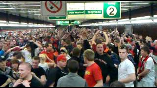 Fanoušci ACS přijíždějí na metro Strašnická Derby Slavia  Sparta 2432012 [upl. by Merv]