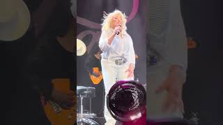 Tanya Tucker singing ‘Live Forever’ [upl. by Almeria]