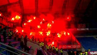 ZADYMA NA STADIONIE  Lech Poznań  Widzew Łódź 10  20110227 [upl. by Dyrrej]