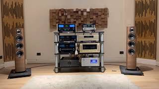 Sonus Faber Sonetto 3  McIntosh MA252 [upl. by Airekat]