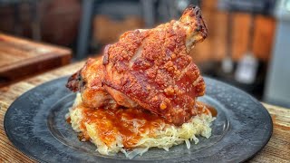 Knusprige Schweinshaxe mit Sauce  Westmünsterland BBQ [upl. by Alletsyrc]