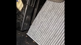 Remplacer le filtre habitacle  pollen sur Nissan Micra V K14 2017  Cabin filter replacement [upl. by Notnelc]