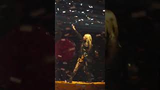 Avril Lavigne SK8ER BOI live [upl. by Rosemary]