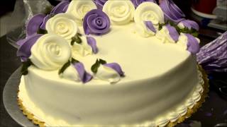 How to make birthday cake with eatable flowers in less then 5 minutes [upl. by Ydaj7]