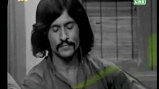 Attaullah Khan Esakhelvi la lai tein mundri meri [upl. by Weisberg]