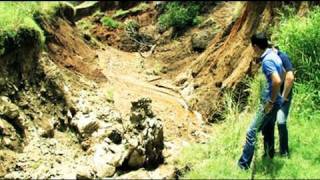 The Queensland floods 2011  an equestrian perspective [upl. by Meesan419]