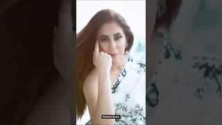 50 साल की उर्मिला आज भी बहुत ही खूबसूरत दिखती है 😱 shorts urmilamatondkar bollywood [upl. by Selby268]