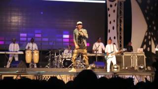 Darassa Performing Kama Utanipenda Live At Fiesta 2016 Dar Es Salaam [upl. by Enirual482]