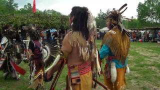 Danse Autochtone Pow Wow à ManiwakiSamedi 1 juin 2013 [upl. by Accisej]