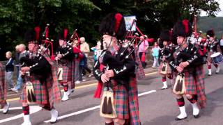 Birnam Highland Games Pipe Band Parade Dunkeld Bridge Perthshire Scotland [upl. by Elburr491]