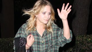 25082008  MaryKate Olsen gets angry at the paparazzi [upl. by Eetsirk927]