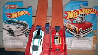 Balapan hot wheels Aston Martin V8 Vantage vs Surf N Turf vs Impavido 1 [upl. by Hsemin]