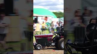 IHC Garden Pulling Traktor shorts tractorpulling pulling gardentractorpulling lawnmower [upl. by Nannek714]