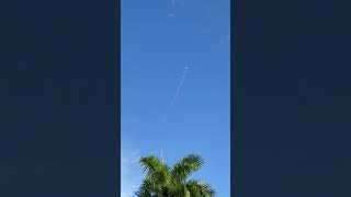 Air Force F18 making a sonic boom 9G maneuvers supersonic flyby In Miami Beach [upl. by Armington]