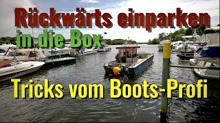 Bester Tipp vom BootsProfi Boot rückwärts in die Box einfahren 2 Motoren Außenbord und Welle [upl. by Geof189]