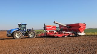 New Holland T9560 amp Pöttinger Terrasem C9  seeding wheat  semis de blé [upl. by Buddy626]