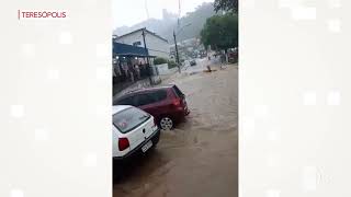 Moradores registram diversos pontos de alagamentos em TeresÃ³polis  portalmultiplixcom [upl. by Hay]