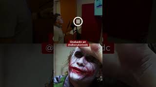 La Voz del Guasón en El Locutorio Pepe Toño Macías 🎤 doblaje batman [upl. by Airdnax238]