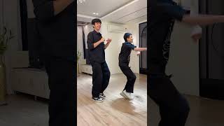 Sneh ka chicken dance🤣😂  dance prank viral cute adityakhatri adee chicken duo [upl. by Arakawa]