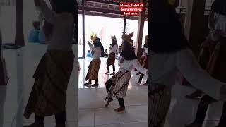 Tarian manuk dadali di karnaval hari santri zuvikanashiroh shorts shortvideo karnaval [upl. by Aggy]