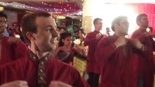 Bangladeshi married to foreigners lunge dance dance ।। বাঙ্গালী বিয়েতে বিদেশীদের লুঙ্গি ড্যান্স [upl. by Ediva304]