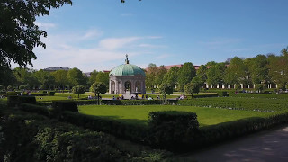 München von Oben  Englischer Garten  Hofgarten  Frauenkirche  SpringFrühling 4K Mavic Pro [upl. by Hereld949]