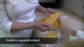 Tortellini o cappelletti emiliani [upl. by Enahc]