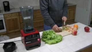 Rohkost Video grüner Smoothie mit Vitamix TNC 5200 [upl. by Airotna]