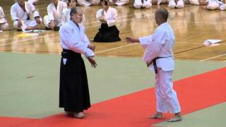 第56回演武会 養神館 合気道 中島先生2011 Demo Yoshinkan Aikido Nakajima sensei [upl. by Lednyc]