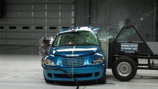 2008 Chrysler PT Cruiser side IIHS crash test [upl. by Carline]