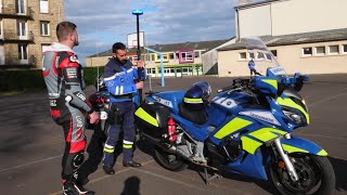 LES SECRETS DUNE MOTO DE GENDARMERIE  Avec explication de la tenue motocycliste gendarmerie [upl. by Novia789]