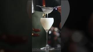 Perfekt Whisky sour 🍸 drink recipe [upl. by Anoik720]