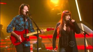 John Fogerty amp Wynonna Judd Duet  Proud Mary  ACM Girls Night Out Live Naomi Judd [upl. by Emmalynne124]