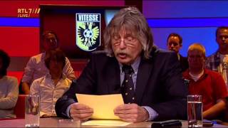 VI 150811  Johan Derksen over de rare contracten van oa kraanmachinisten bij Vitesse [upl. by Nawram110]