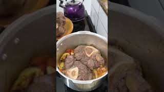 Bora preparar ossobuco [upl. by Kelcey]