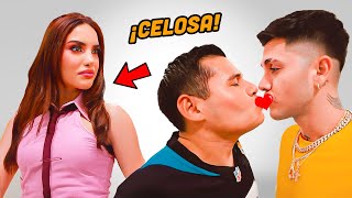 Se Puso CELOSA KIM Por Este BESO [upl. by Guntar]