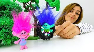 Video mit Trolls Toys wir spielen mit Knete [upl. by Nolitta437]