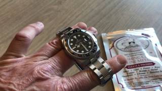 Polishing a Rolex GMT Master 2 clasp and polished center links [upl. by Einahpats]