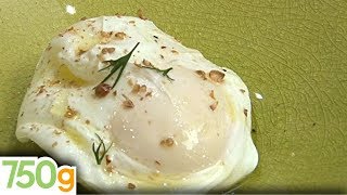 Réaliser un oeuf poché  750g [upl. by Llezo]