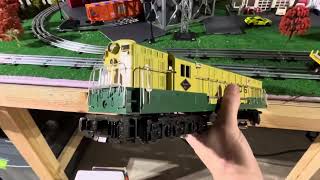 O SCALE TRAIN ENGINE BOX OPENING FM TRAINMASTER BY WILLIAMS CROWN EDITION OLD SCHOOLING IT ALL👍🔥🔥🙏 [upl. by Rolandson]