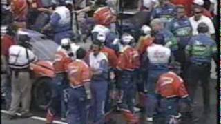 1998 NASCAR South Boston  Jeff Purvis and his pit crew fights Mark Green pit crew [upl. by Nawak]