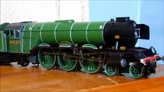 Hornby  Flying Scotsman 4472 LNER Unboxing [upl. by Obed]