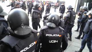 Desalojo de AcampadaDignidad en la Puerta del Sol [upl. by Heppman]